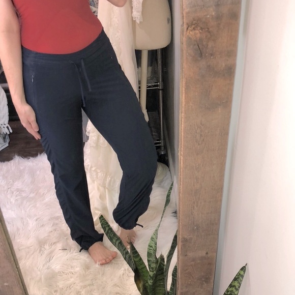 Athletic blue athletic pants size 2 - Picture 1 of 6